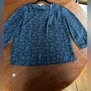 Forever 21 Ditzy Blue Blouse Large